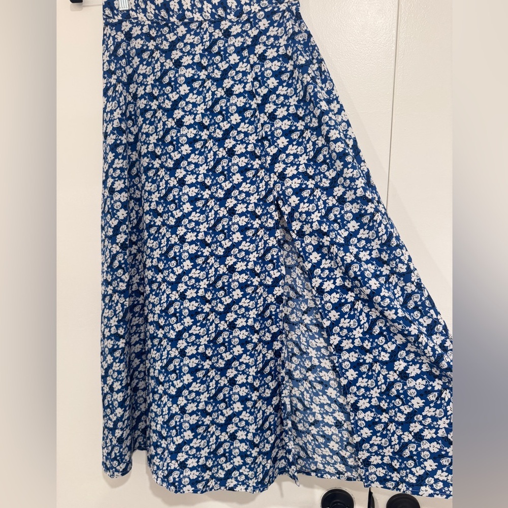 Blue Floral Midi Skirt | Size Small - Picture 3 of 6